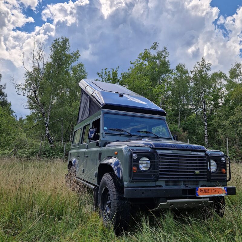 Land Rover Defender aménagé par l'atelier La champ' à bordeaux 3/4 face
